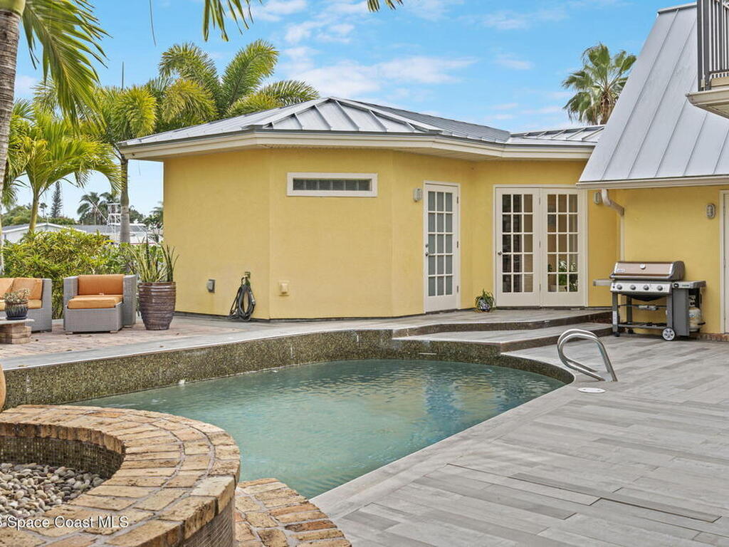 250 Lanternback Island Drive, Satellite Beach, FL 32937