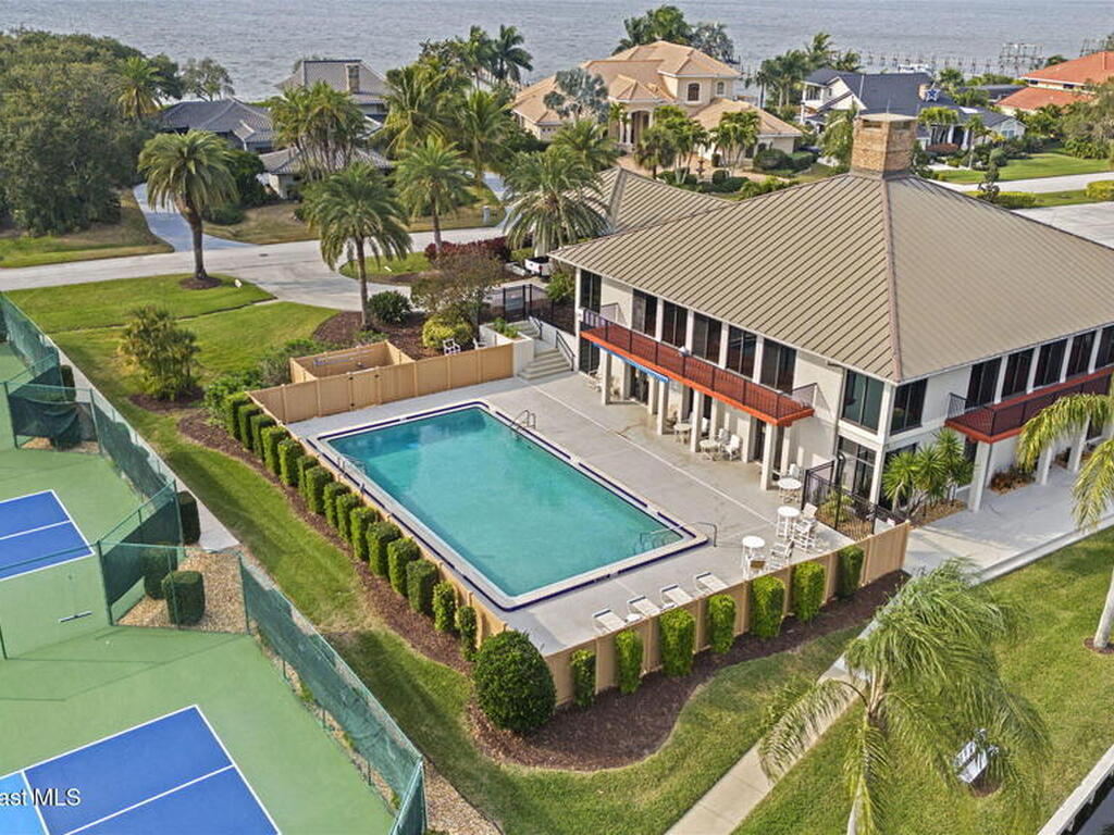 250 Lanternback Island Drive, Satellite Beach, FL 32937