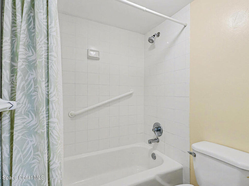 2135 N Courtenay Parkway, Merritt Island, FL 32953