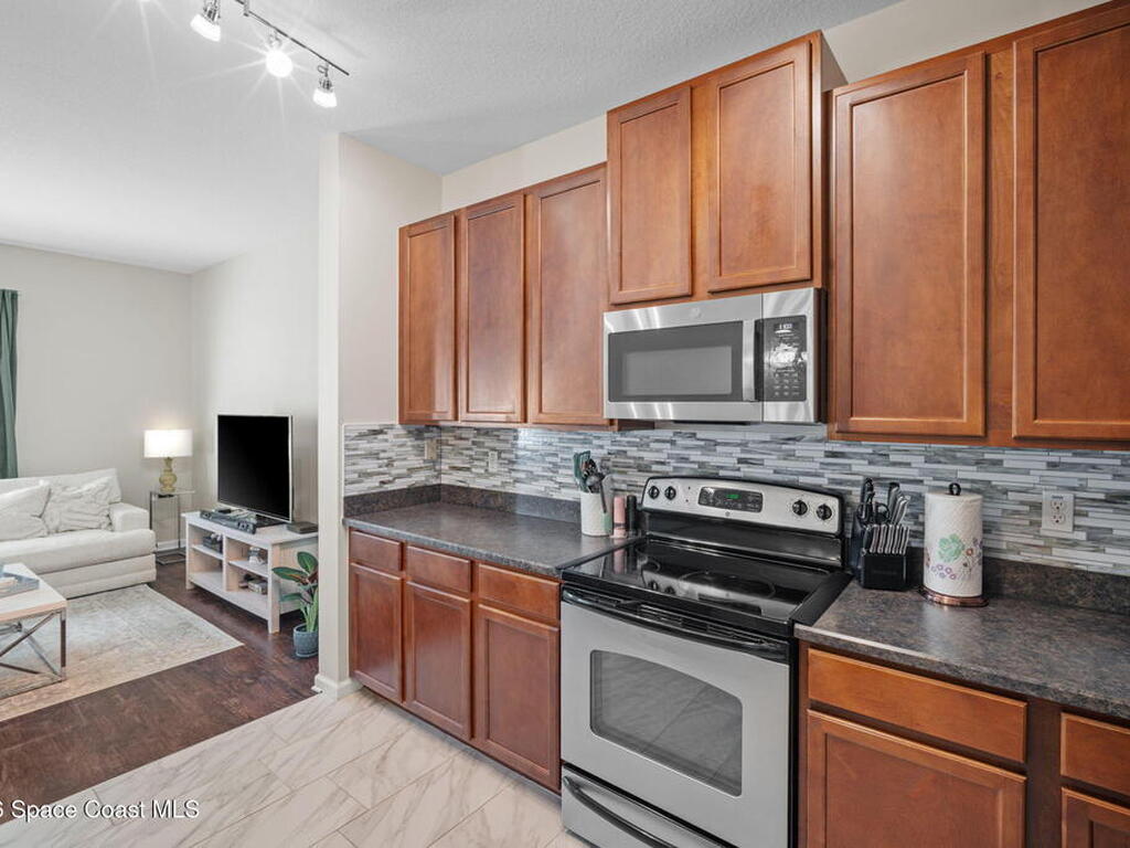 2550 Revolution Street, Melbourne, FL 32935