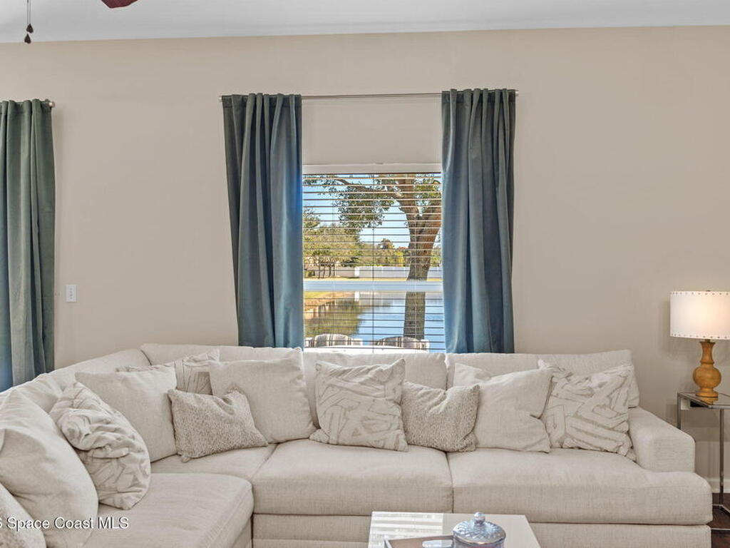 2550 Revolution Street, Melbourne, FL 32935