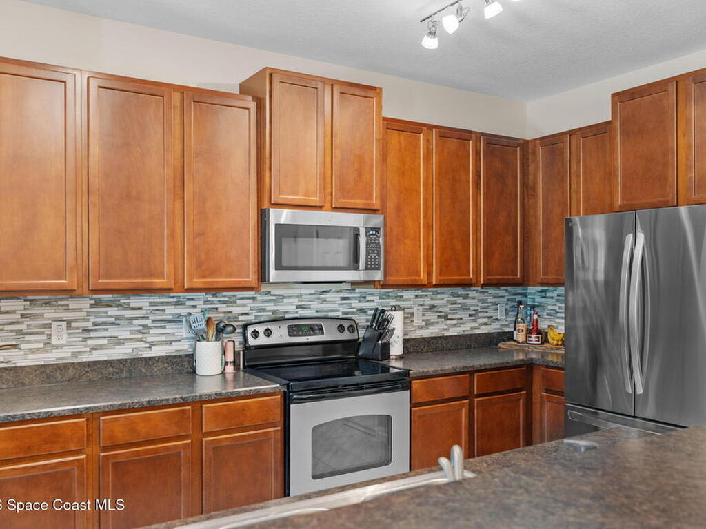 2550 Revolution Street, Melbourne, FL 32935