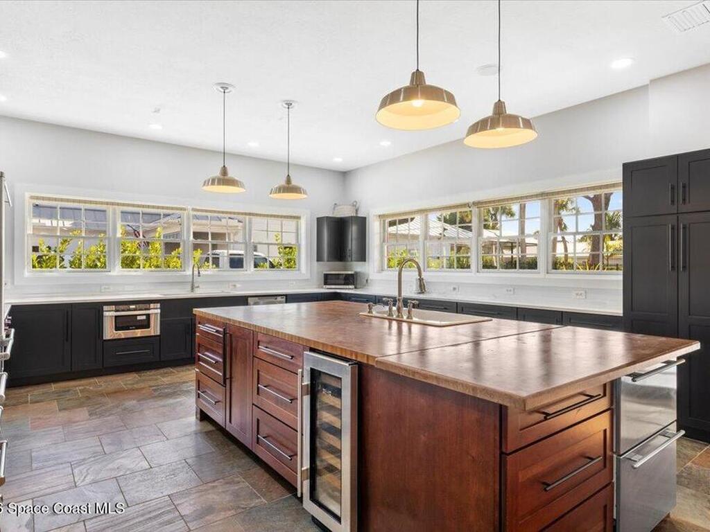 531 Sunset Boulevard, Melbourne Beach, FL 32951