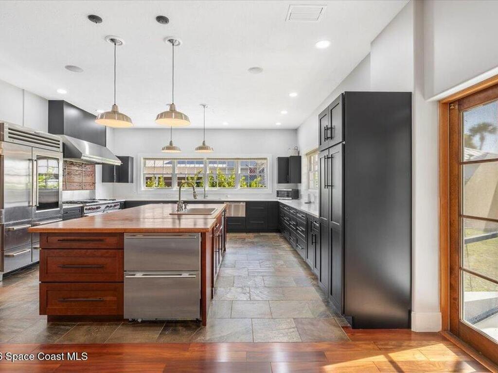 531 Sunset Boulevard, Melbourne Beach, FL 32951