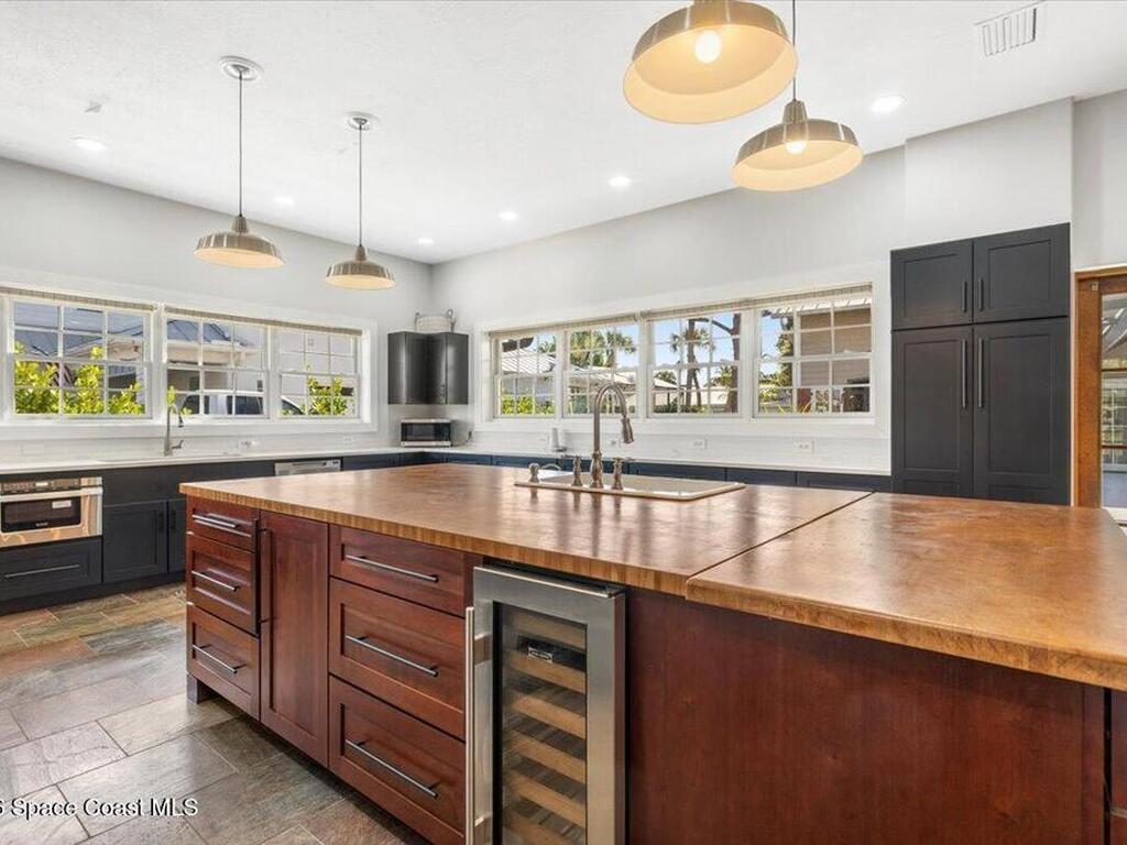 531 Sunset Boulevard, Melbourne Beach, FL 32951