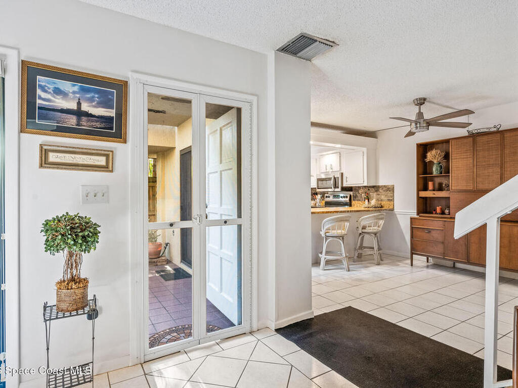 1166 6th Avenue, Vero Beach, FL 32960