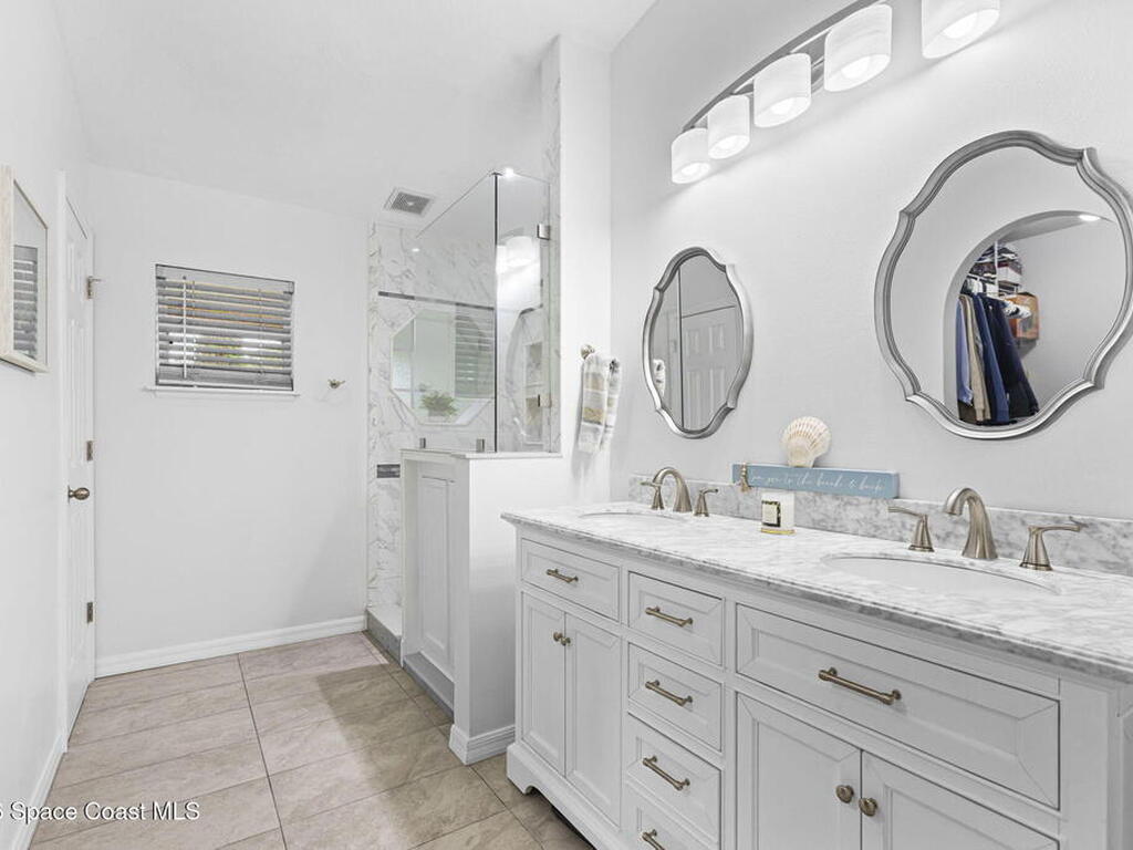 2551 12th Square, Vero Beach, FL 32968