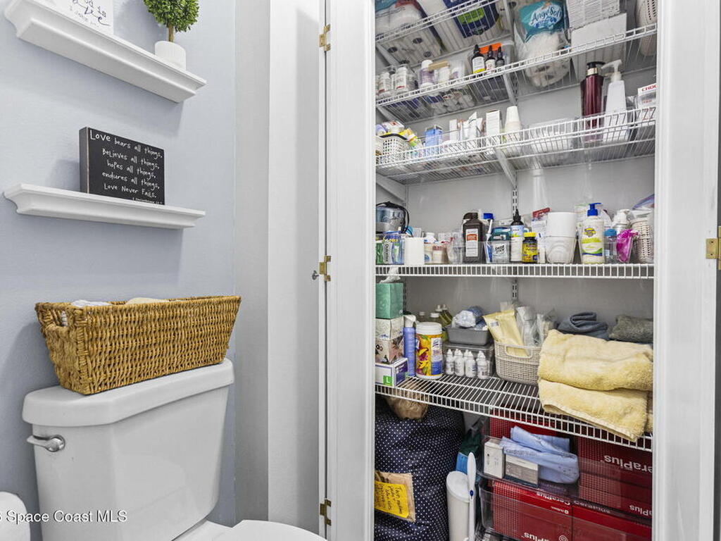 2551 12th Square, Vero Beach, FL 32968