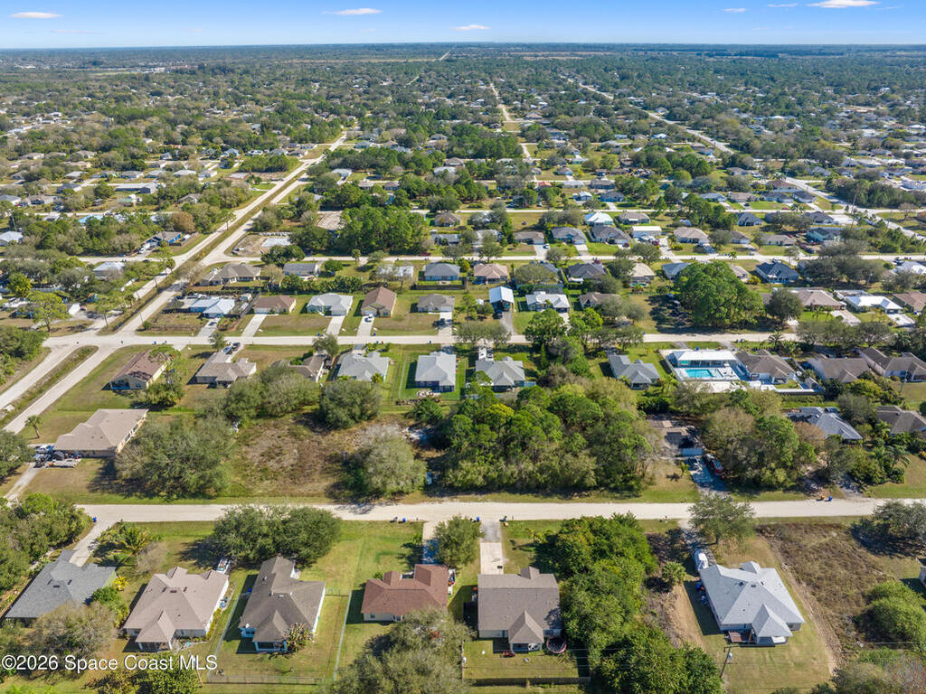 8446 104th Court, Vero Beach, FL 32967