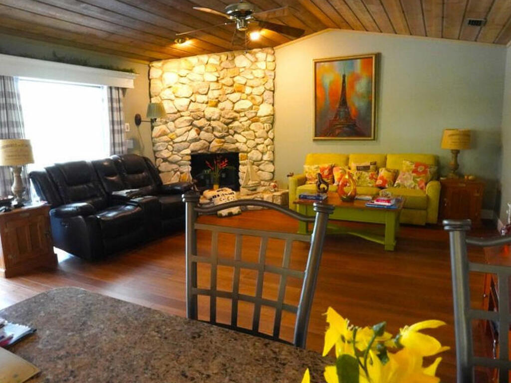 166 23rd Avenue, Vero Beach, FL 32962