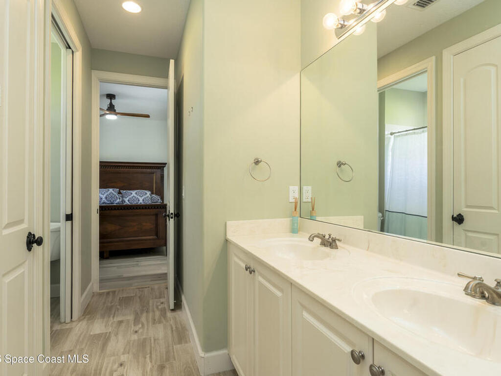 575 Stoney Brook Farm Court, Vero Beach, FL 32968