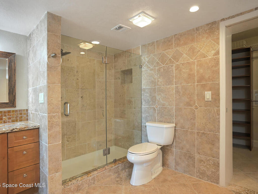 850 N Atlantic Avenue, Cocoa Beach, FL 32931