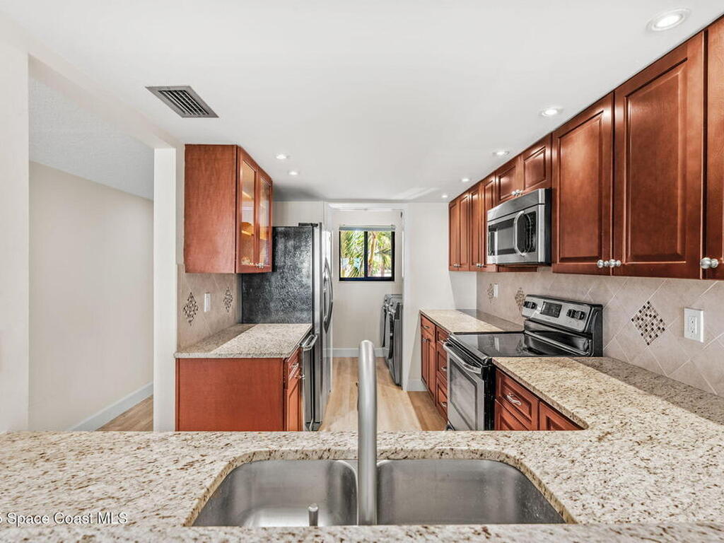 8496 Ridgewood Avenue, Cape Canaveral, FL 32920