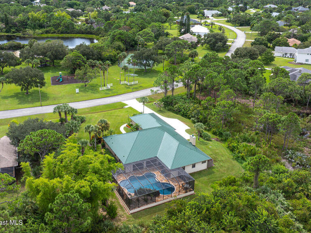 5627 Cypress Creek Drive, Grant, FL 32949