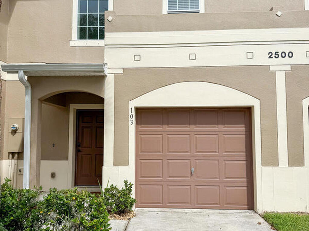 2500 Revolution Street, Melbourne, FL 32935