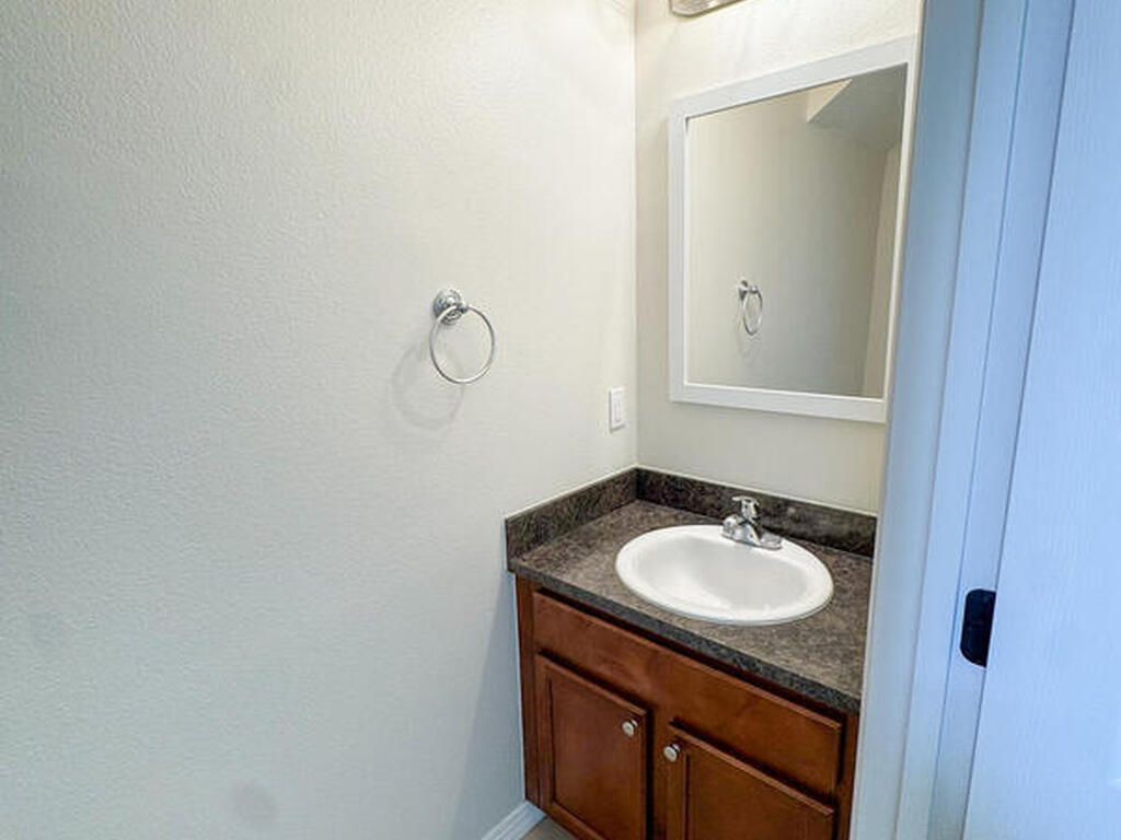 2500 Revolution Street, Melbourne, FL 32935