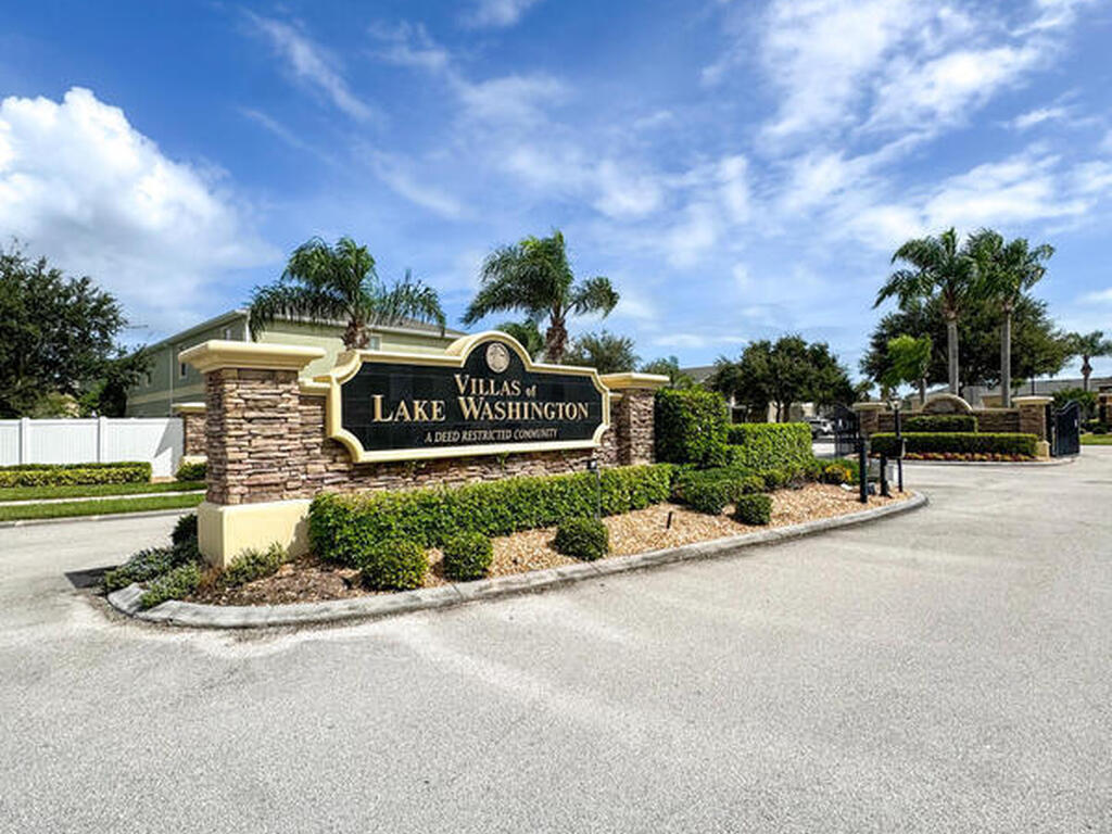 2500 Revolution Street, Melbourne, FL 32935