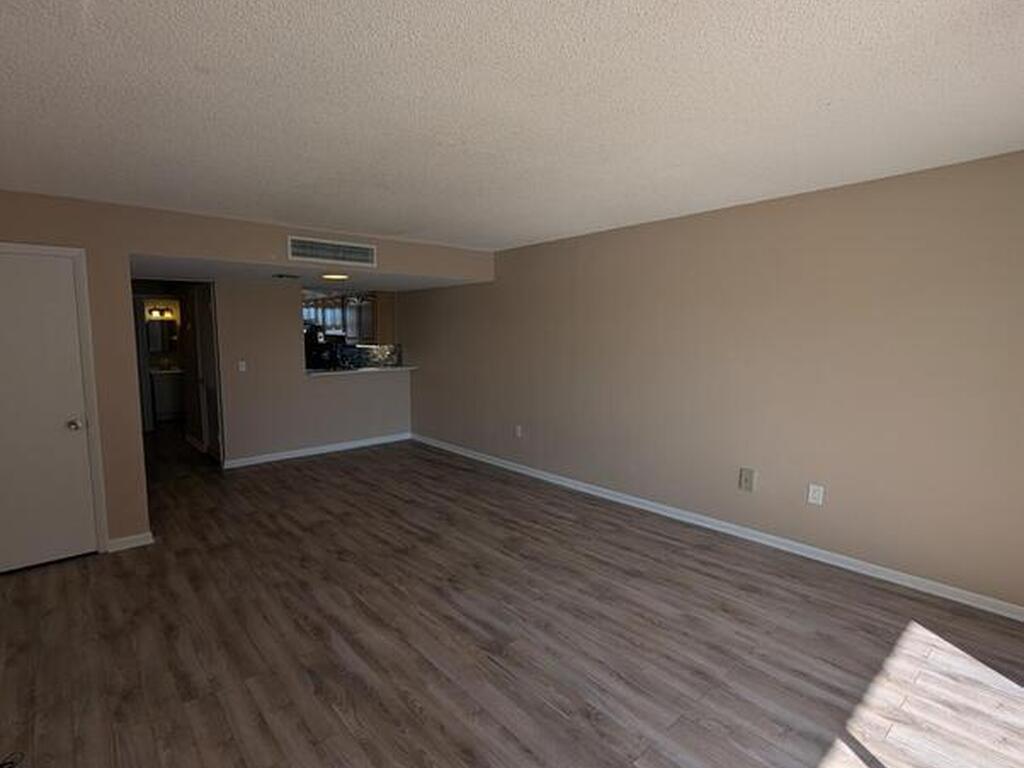 180 Paradise Boulevard, Melbourne, FL 32903