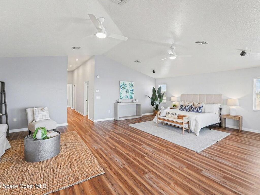 14215 N Bayshore Drive, Madeira Beach, FL 33708