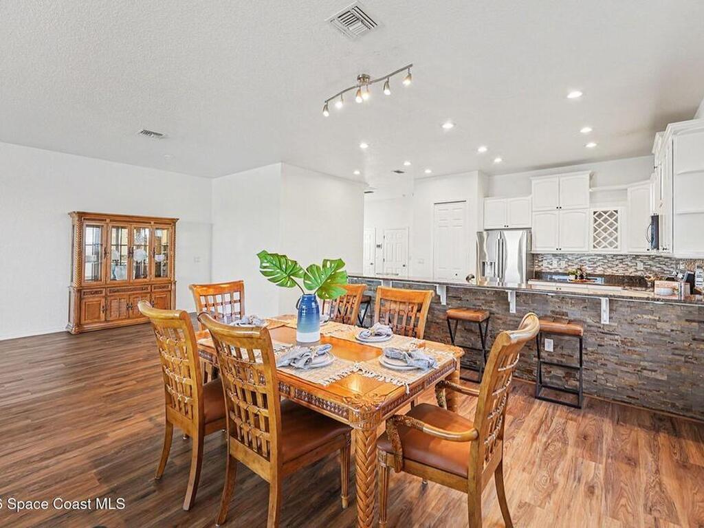 14215 N Bayshore Drive, Madeira Beach, FL 33708