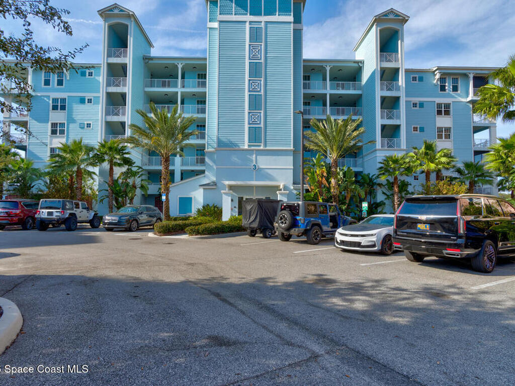 3 Riverwalk Drive, New Smyrna Beach, FL 32169