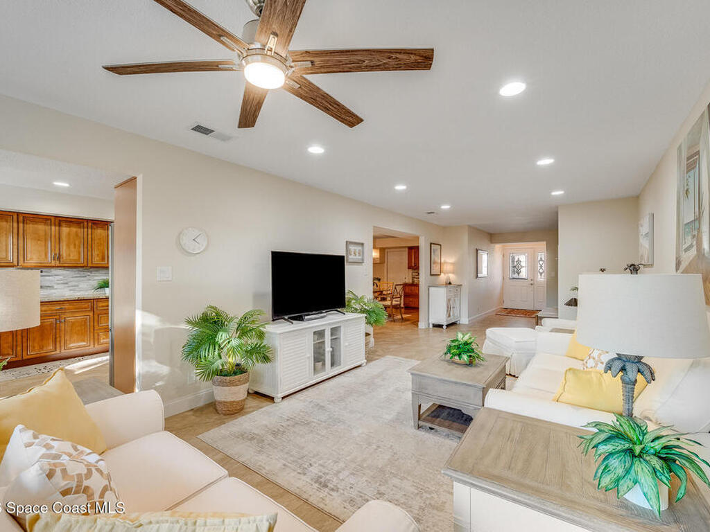 172 Skyline Boulevard, Satellite Beach, FL 32937