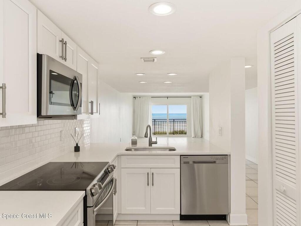 3060 N Atlantic Avenue, Cocoa Beach, FL 32931