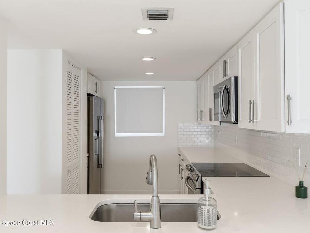 3060 N Atlantic Avenue, Cocoa Beach, FL 32931