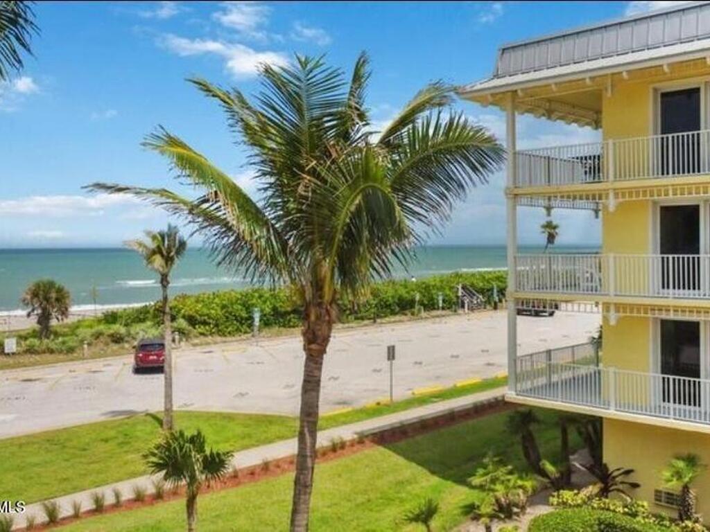 1 Eighth Avenue, Indialantic, FL 32903