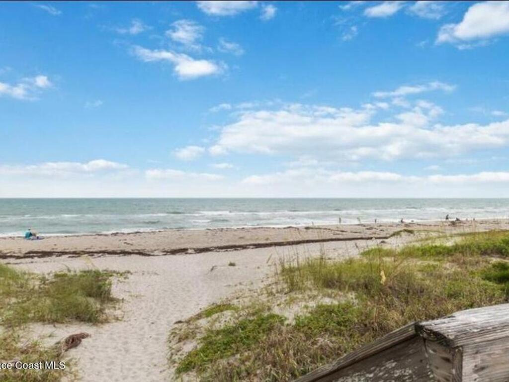 1 Eighth Avenue, Indialantic, FL 32903