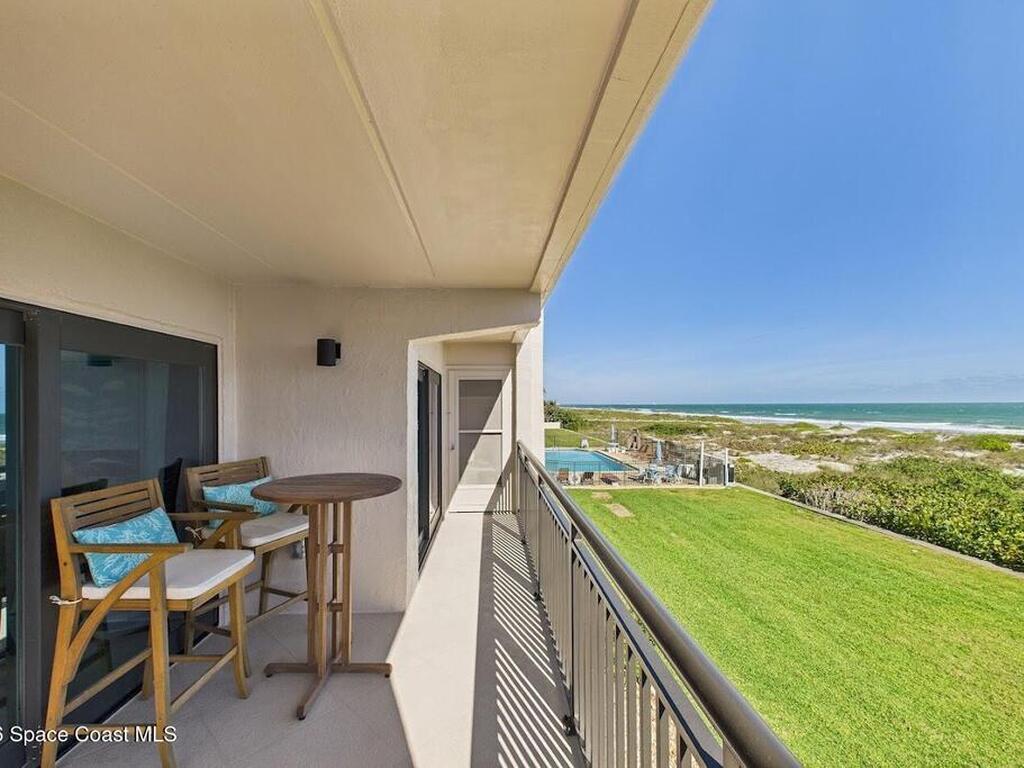 1305 S Atlantic Avenue, Cocoa Beach, FL 32931