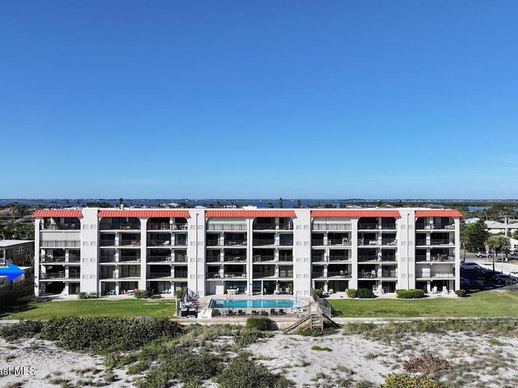 1305 S Atlantic Avenue, Cocoa Beach, FL 32931