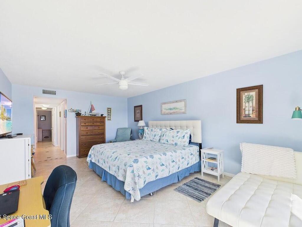 1305 S Atlantic Avenue, Cocoa Beach, FL 32931
