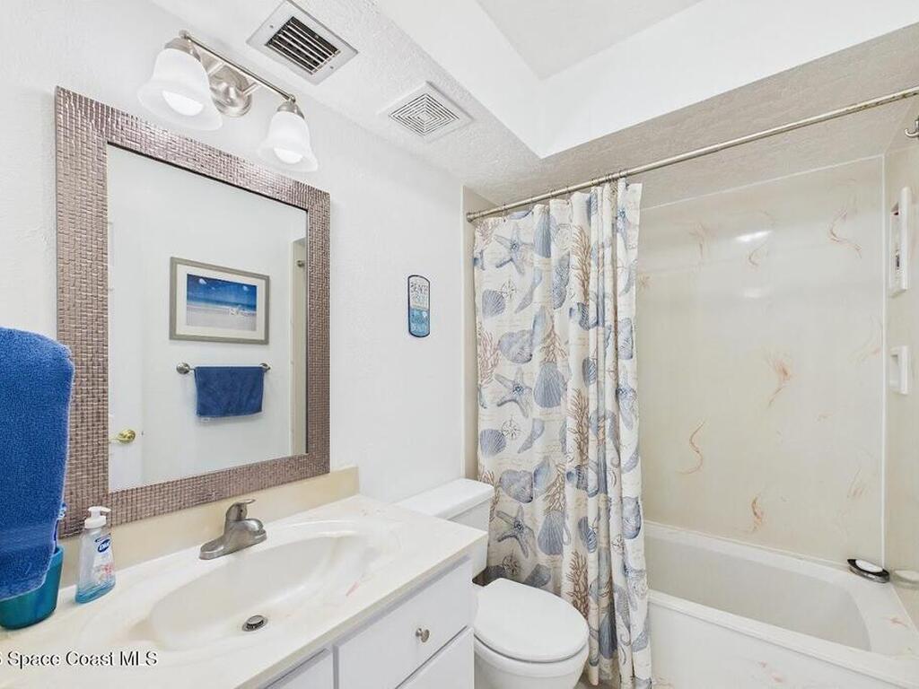 1305 S Atlantic Avenue, Cocoa Beach, FL 32931