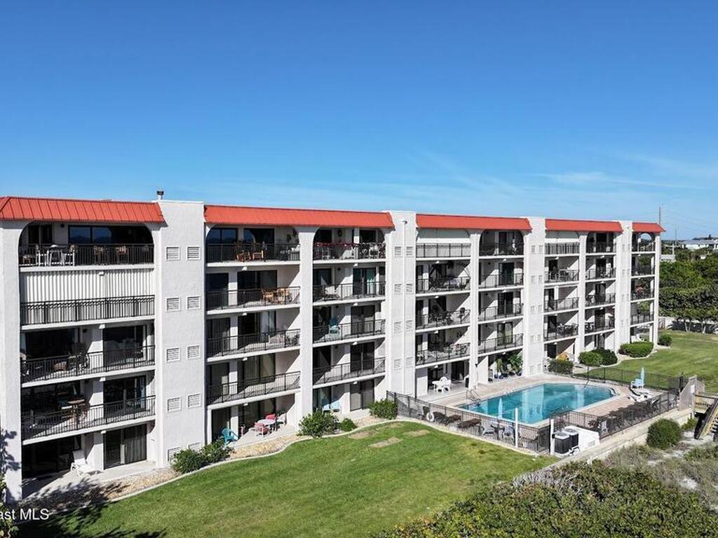 1305 S Atlantic Avenue, Cocoa Beach, FL 32931