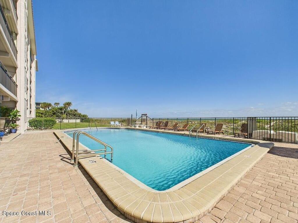 1305 S Atlantic Avenue, Cocoa Beach, FL 32931