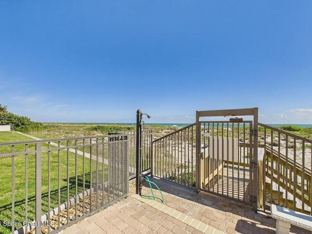 1305 S Atlantic Avenue, Cocoa Beach, FL 32931