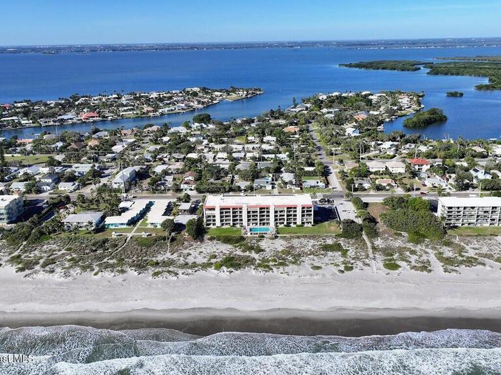 1305 S Atlantic Avenue, Cocoa Beach, FL 32931