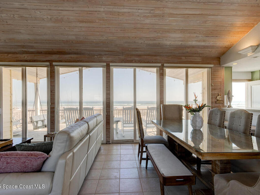 921 N Atlantic Avenue, New Smyrna Beach, FL 32169