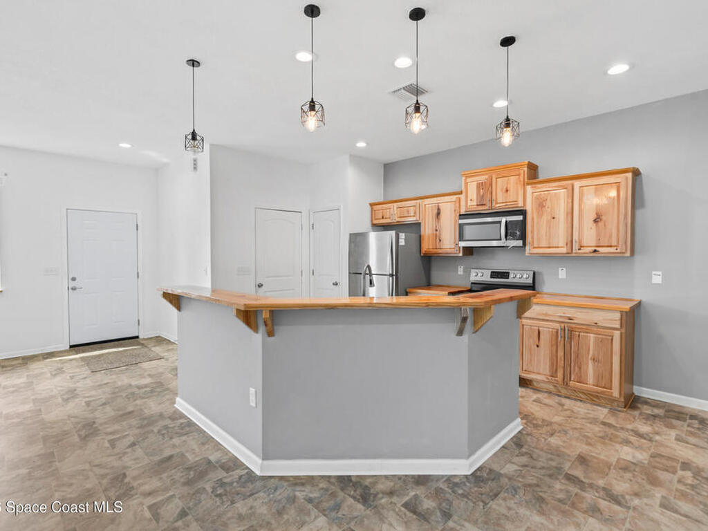 416 La Veta Drive, Melbourne, FL 32904