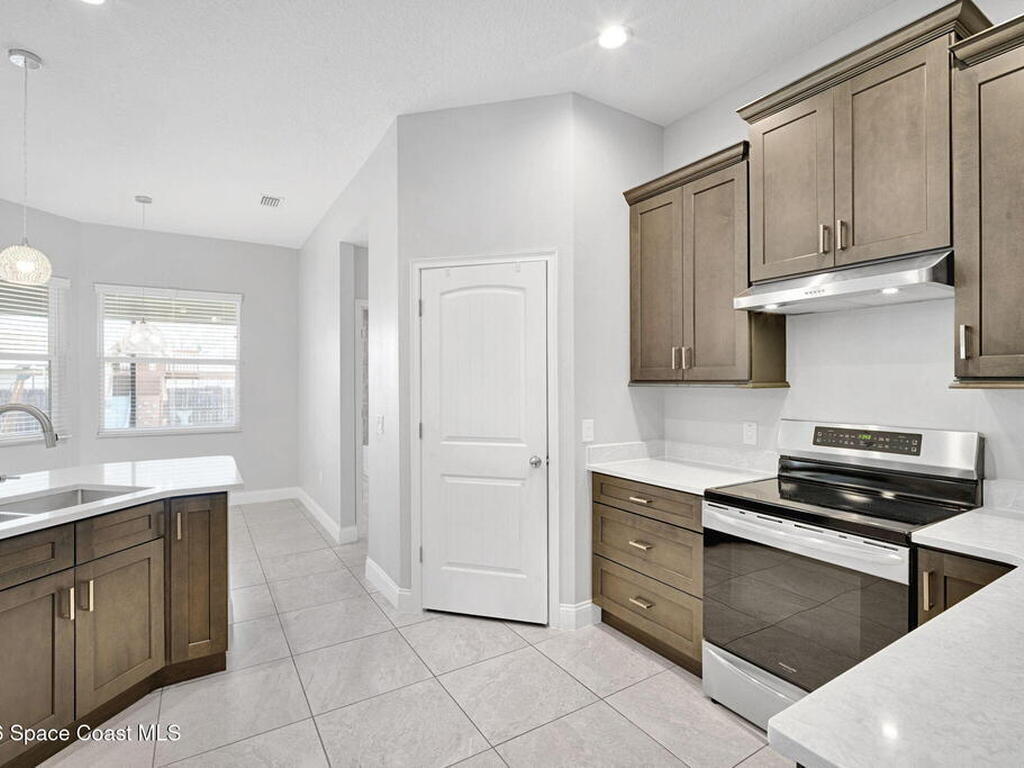 160 Bossieux Boulevard, West Melbourne, FL 32904