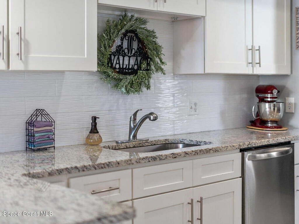 5055 Dixie Highway, Palm Bay, FL 32905