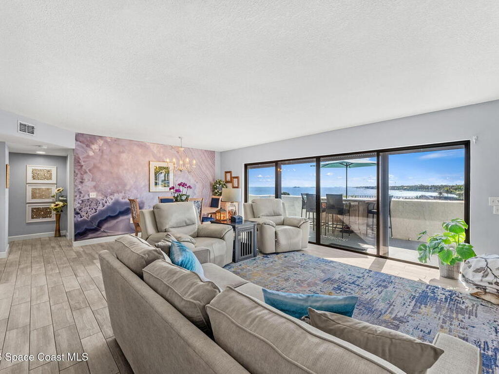 5055 Dixie Highway, Palm Bay, FL 32905