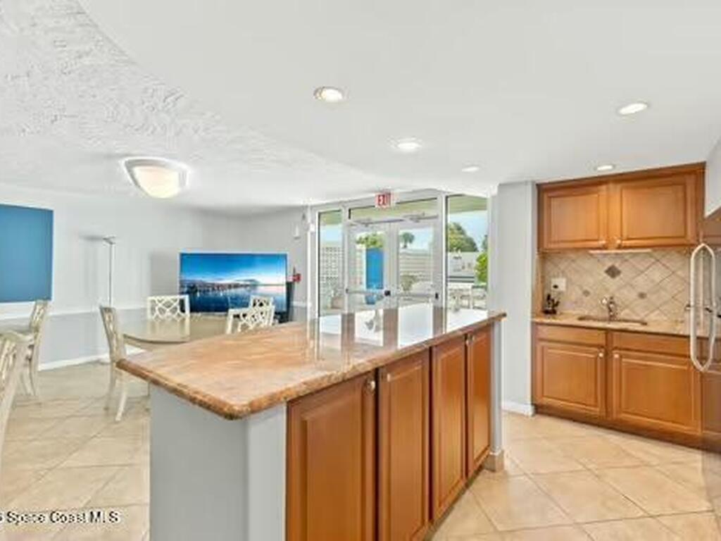 877 N Highway A1a, Indialantic, FL 32903