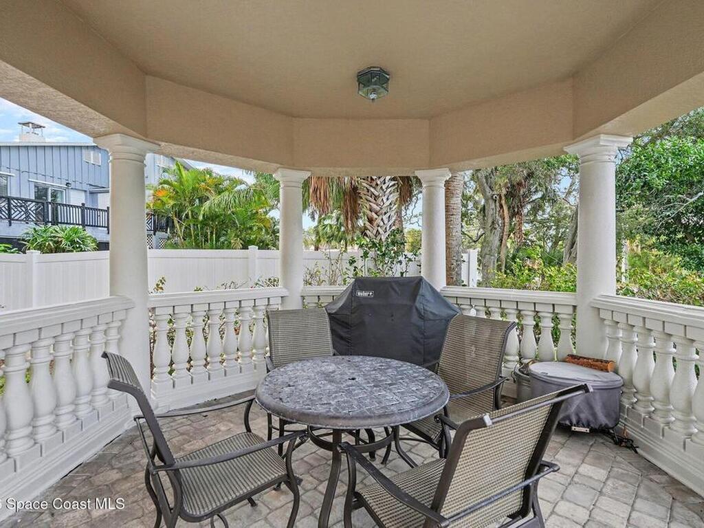 21 Riverside Drive, Cocoa, FL 32922