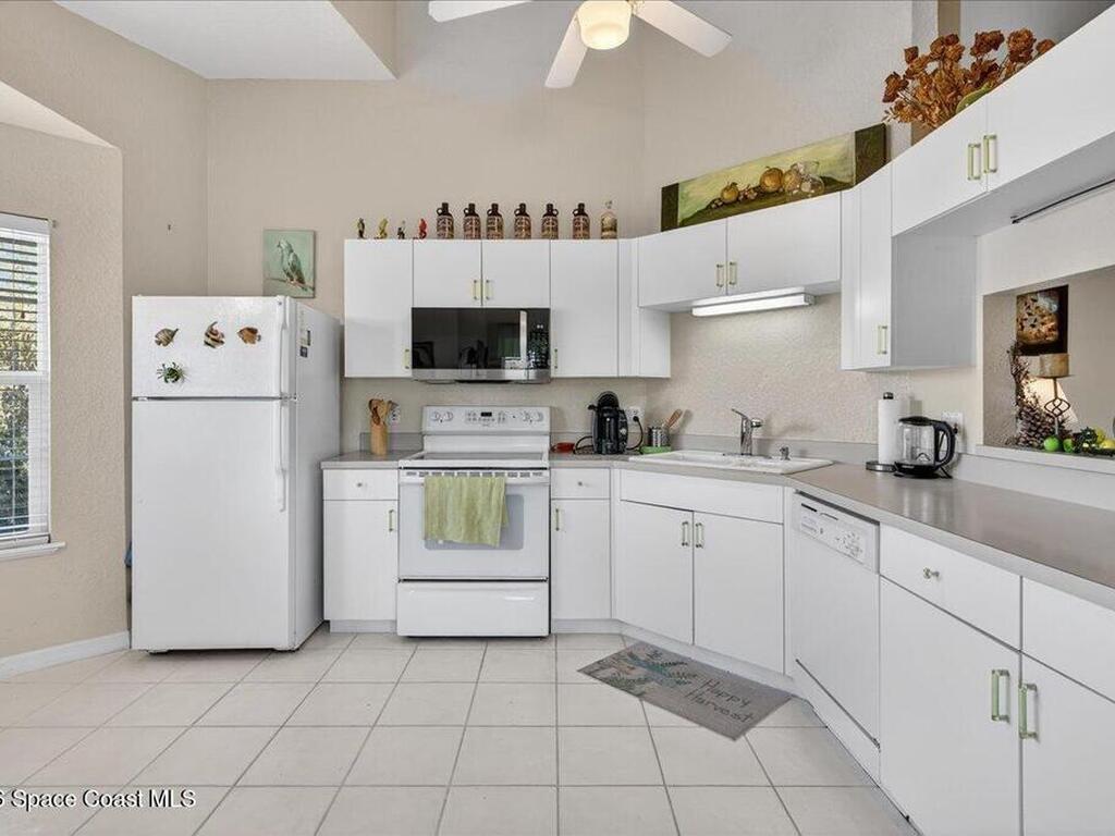 1810 Waterford Drive, Vero Beach, FL 32966