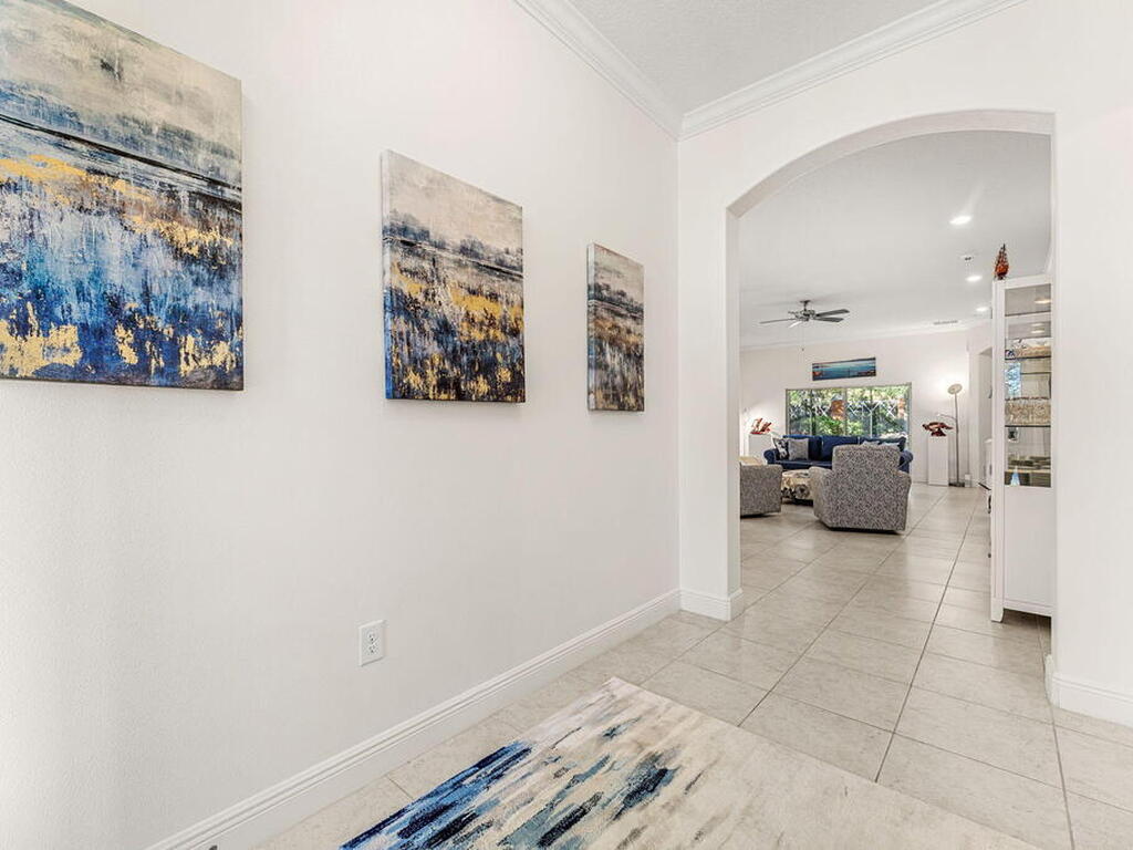 6435 Monserrat Drive, Vero Beach, FL 32967