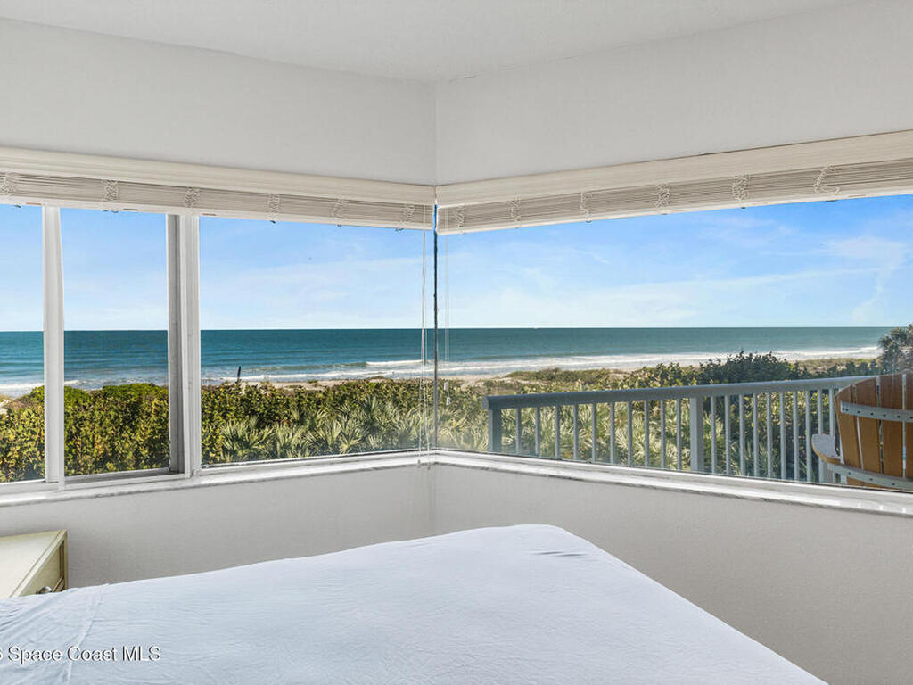 3031 S Atlantic Avenue, Cocoa Beach, FL 32931