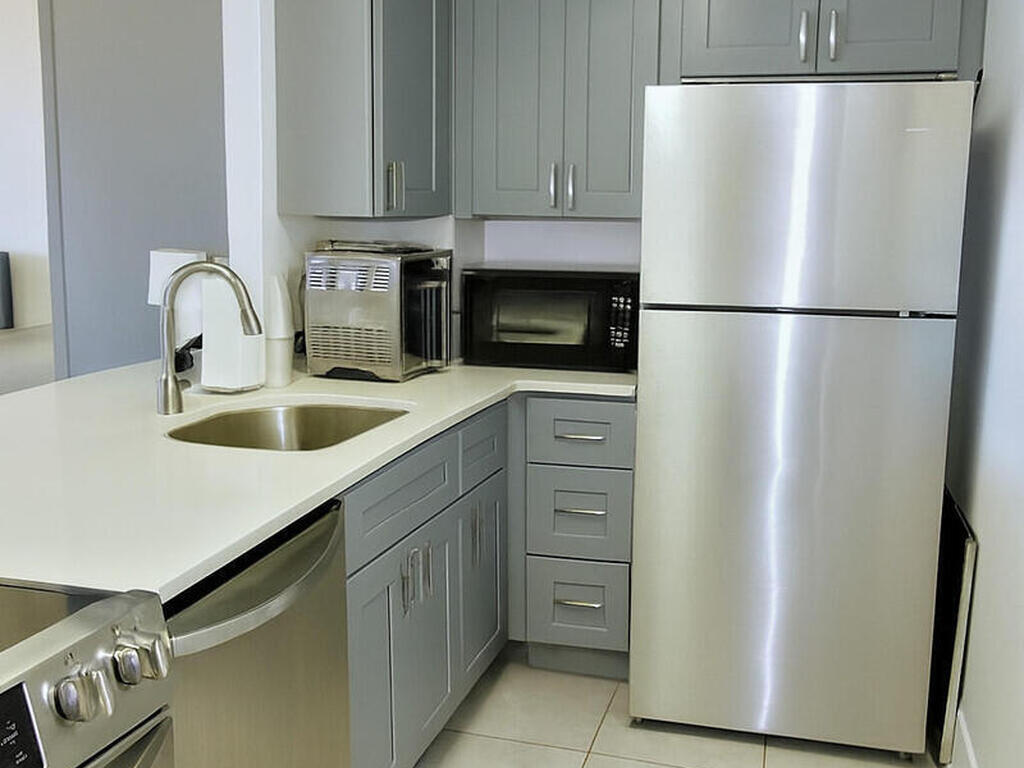 5300 Ocean Beach Boulevard, Cocoa Beach, FL 32931