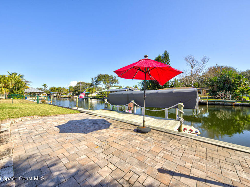 30 Westview Lane, Cocoa Beach, FL 32931